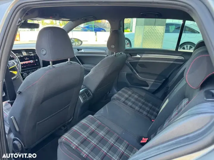 Volkswagen Golf VII 2.0 TSI DSG GTI Performance