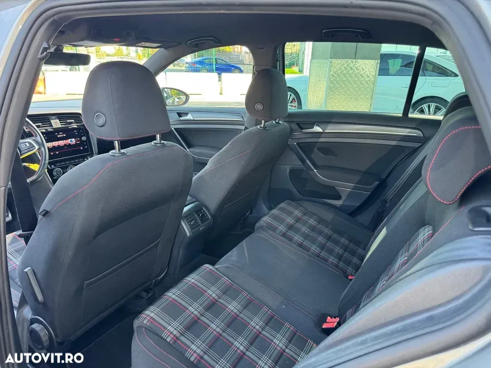 Volkswagen Golf VII 2.0 TSI DSG GTI Performance — imagine 4