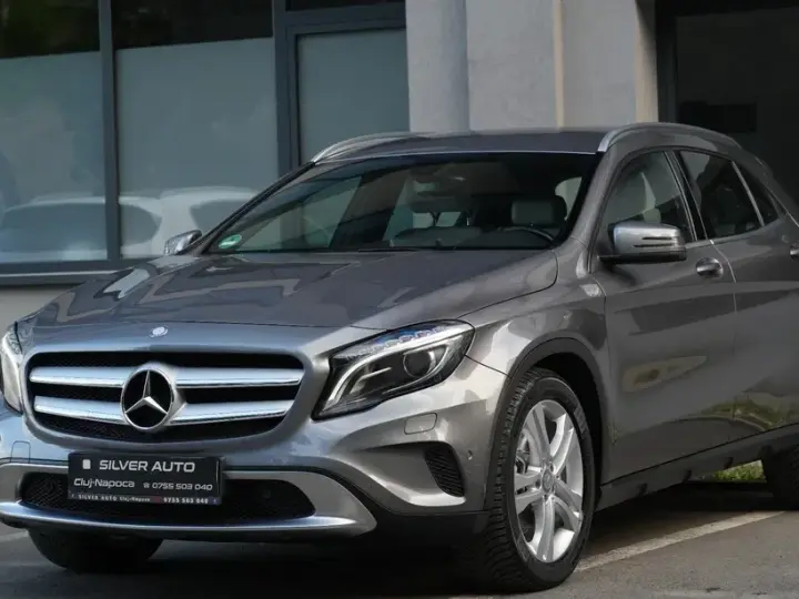 Mercedes-Benz GLA X156 220 d 4MATIC 7G-DCT