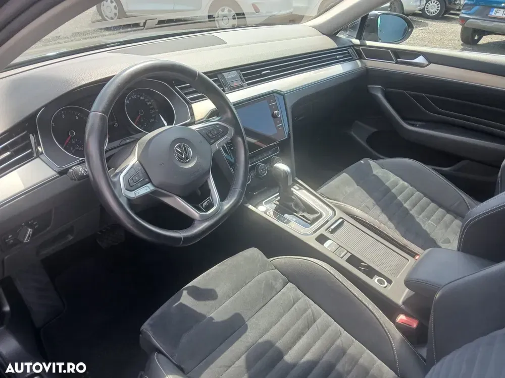 Volkswagen Passat B8 2.0 TDI DSG R Executive — imagine 6