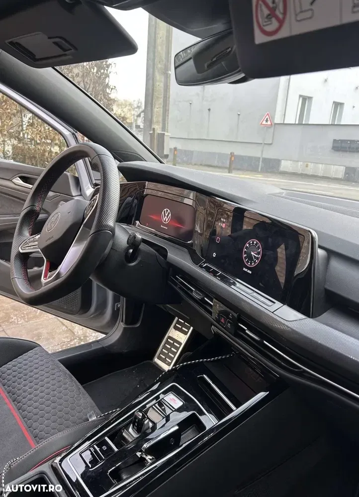 Volkswagen Golf VIII 2.0 TSI OPF DSG GTI Clubsport — imagine 4