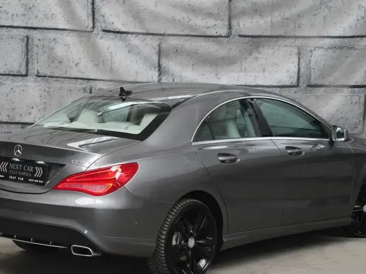 Mercedes-Benz CLA 200 C117 CDI 7G-DCT