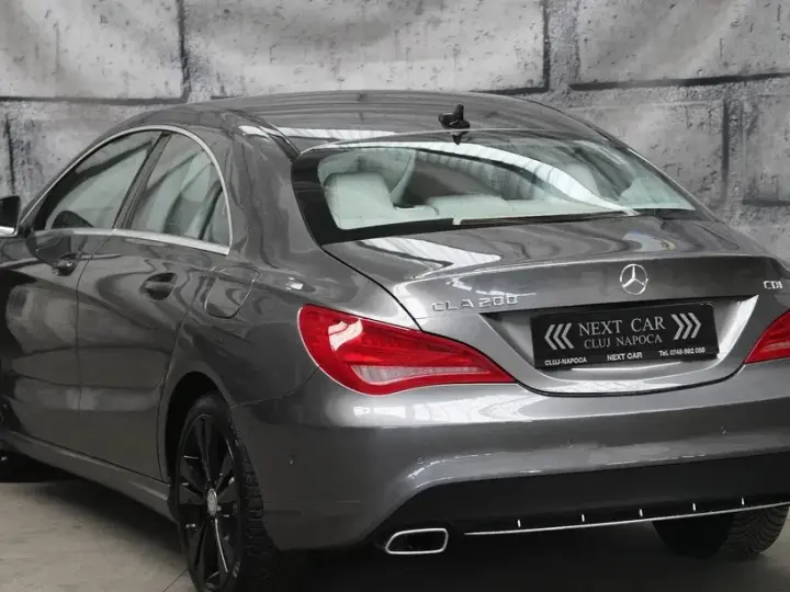 Mercedes-Benz CLA 200 C117 CDI 7G-DCT