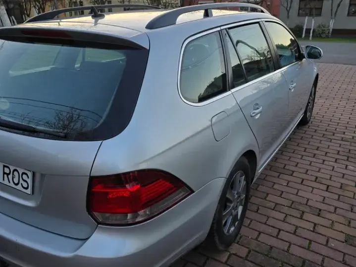Volkswagen Golf VI