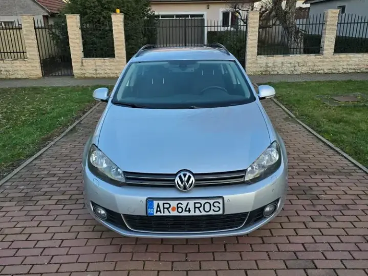 Volkswagen Golf VI