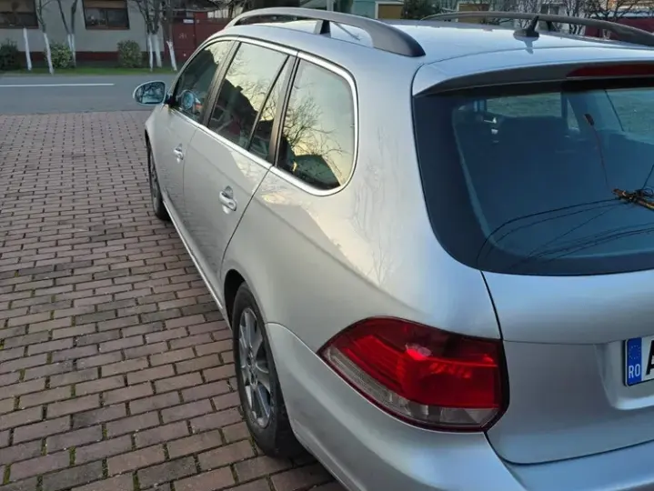 Volkswagen Golf VI