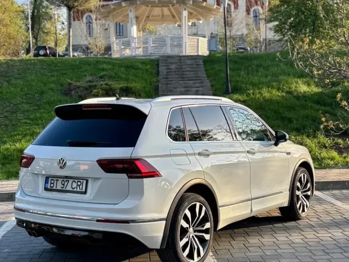 Volkswagen Tiguan II 2.0 TDI 4Mot DSG Highline