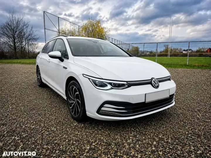 Volkswagen Golf VIII 2.0 TDI SCR DSG Style