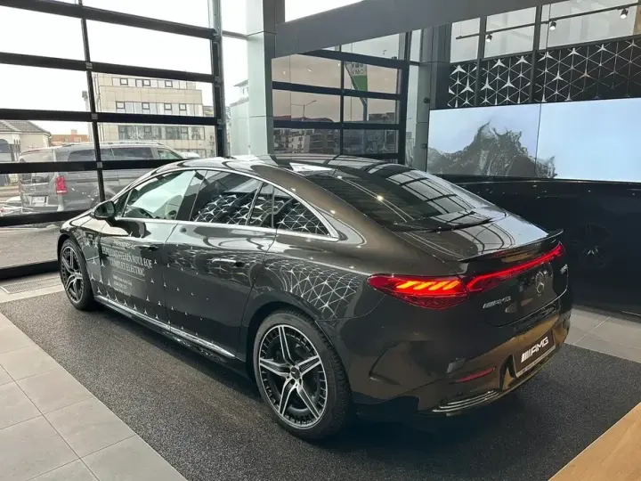 Mercedes-Benz EQE AMG 43 4MATIC