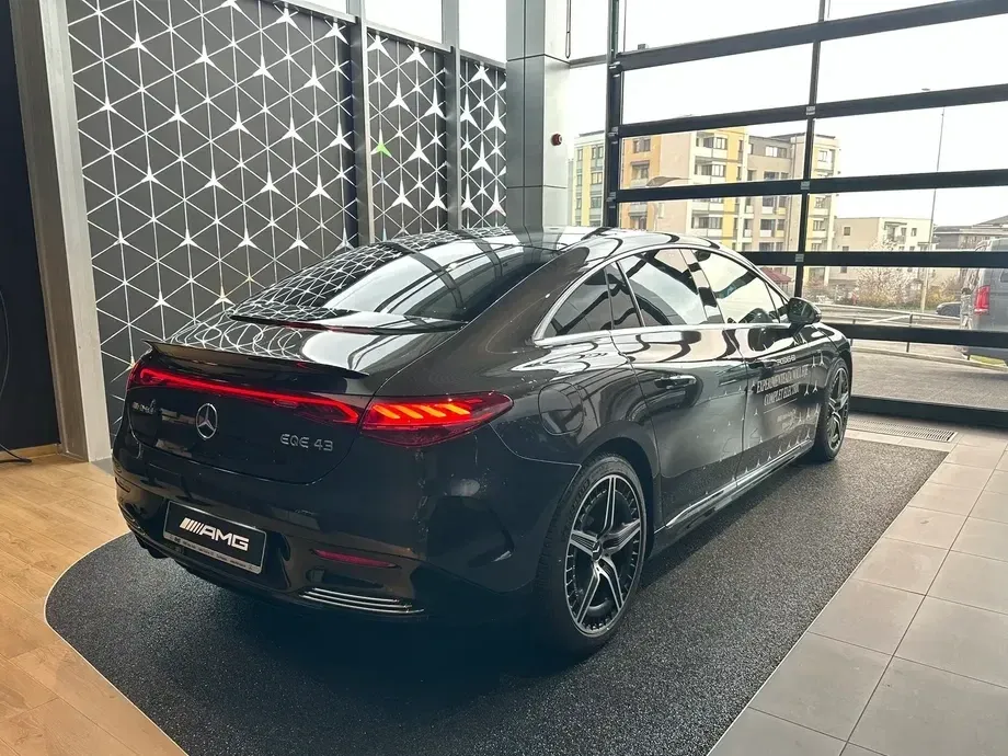 Mercedes-Benz EQE AMG 43 4MATIC — imagine 3