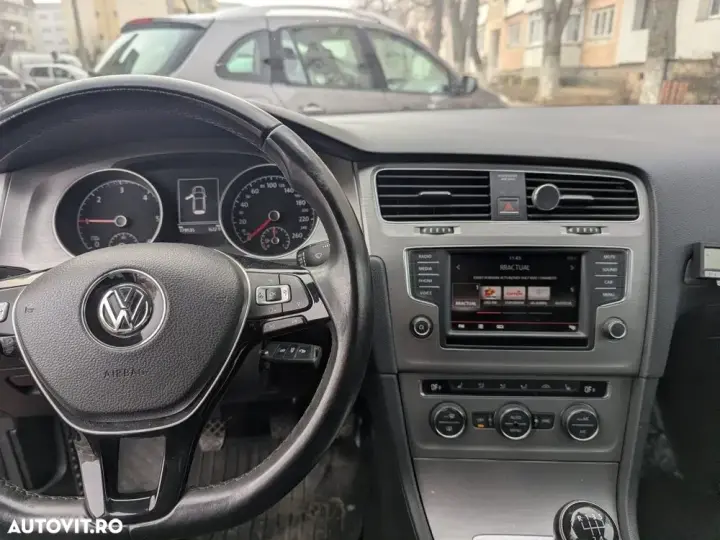 Volkswagen Golf VII 1.6 TDI Comfortline