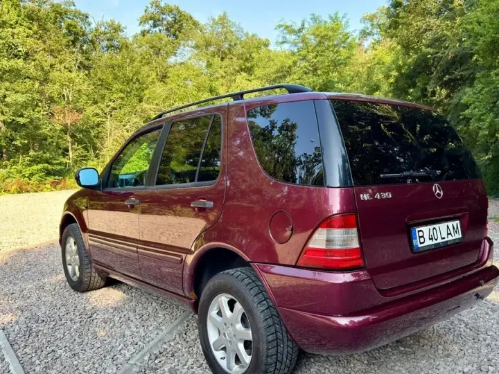 Mercedes-Benz ML W163