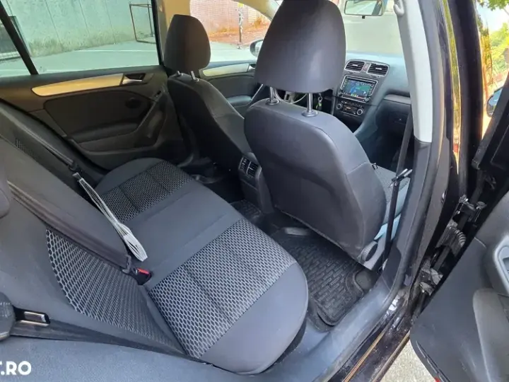 Volkswagen Golf VI