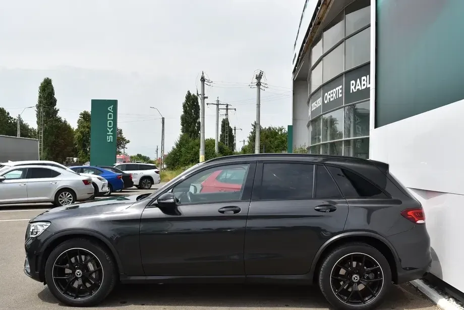 Mercedes-Benz GLC 200 4MATIC MHEV — imagine 3