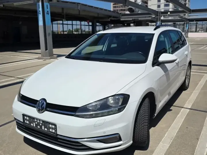 Volkswagen Golf VII 1.6 TDI Trendline