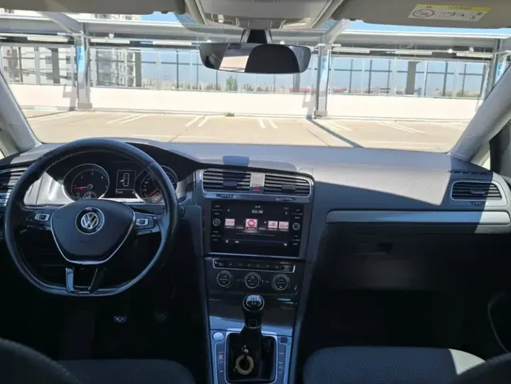 Volkswagen Golf VII 1.6 TDI Trendline