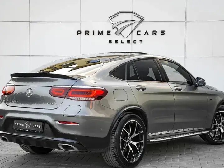 Mercedes-Benz GLC Coupe 300 e 4Matic 9G-TRONIC AMG Line
