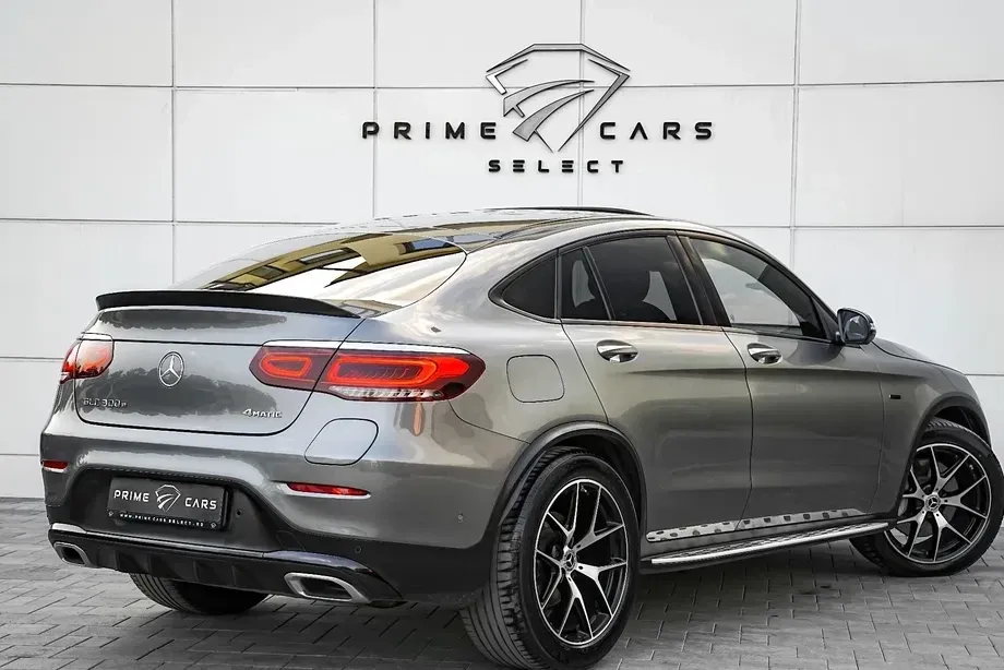 Mercedes-Benz GLC Coupe 300 e 4Matic 9G-TRONIC AMG Line — imagine 3