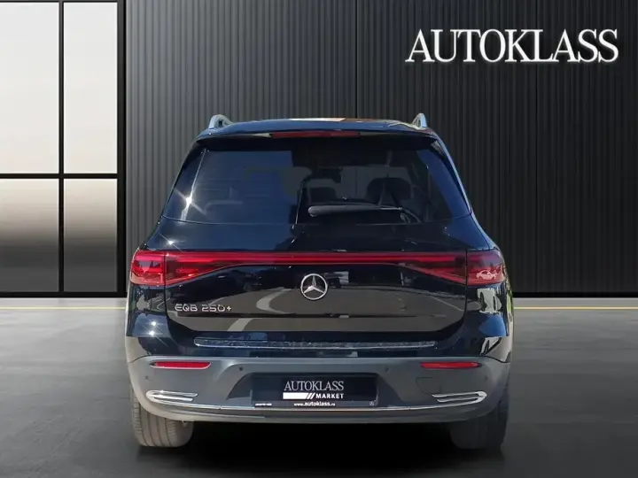 Mercedes-Benz EQB 250+