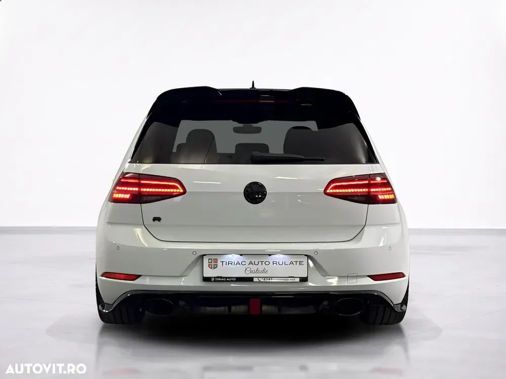 Volkswagen Golf — imagine 4