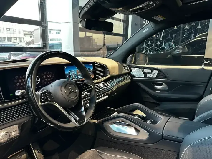 Mercedes-Benz GLS Maybach 600 4MATIC MHEV