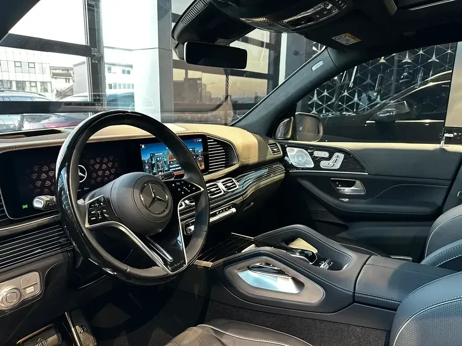 Mercedes-Benz GLS Maybach 600 4MATIC MHEV — imagine 5