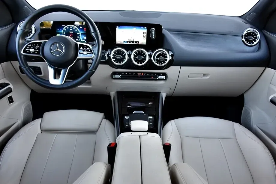 Mercedes-Benz EQA 250 — imagine 4