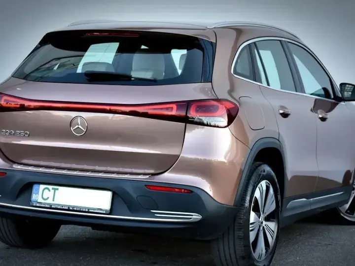 Mercedes-Benz EQA 250