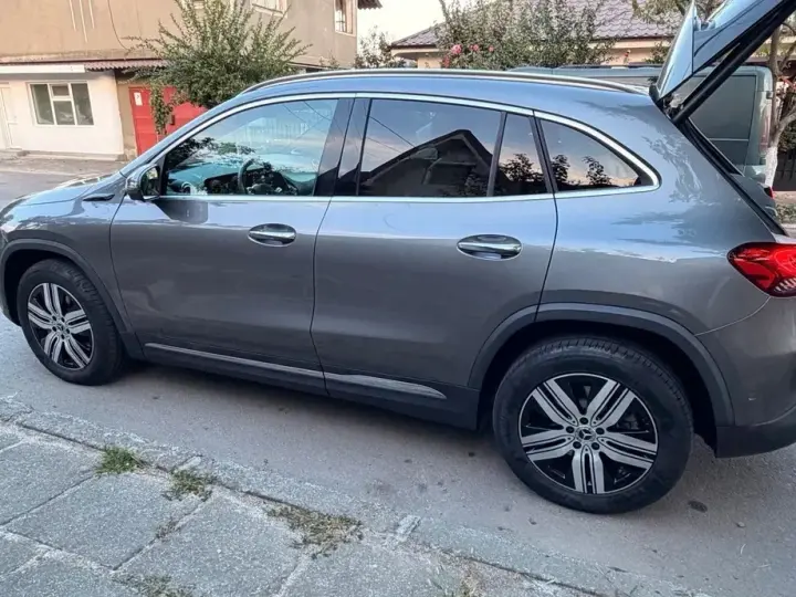 Mercedes-Benz EQA 250