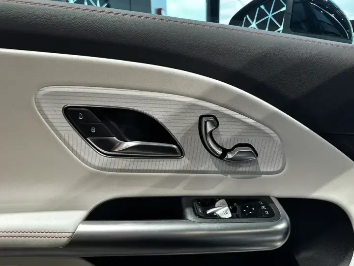 Mercedes-Benz CLA 250+
