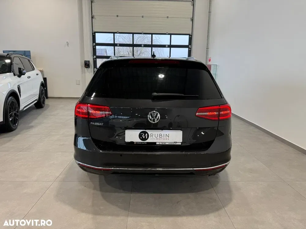 Volkswagen Passat B8 2.0 TDI SCR DSG Highline — imagine 4