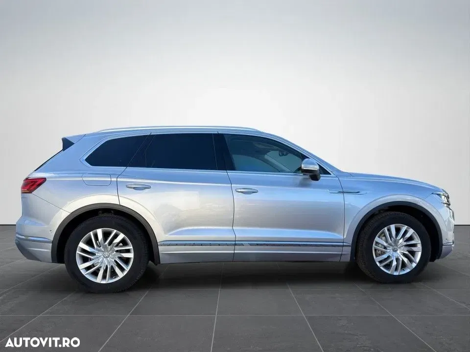 Volkswagen Touareg — imagine 6