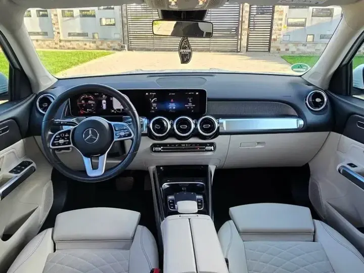 Mercedes-Benz GLB 220 d 4MATIC 8G-DCT AMG Line