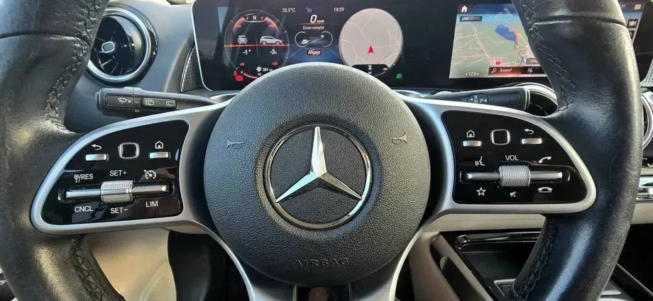 Mercedes-Benz GLB 220 d 4MATIC 8G-DCT AMG Line — imagine 6