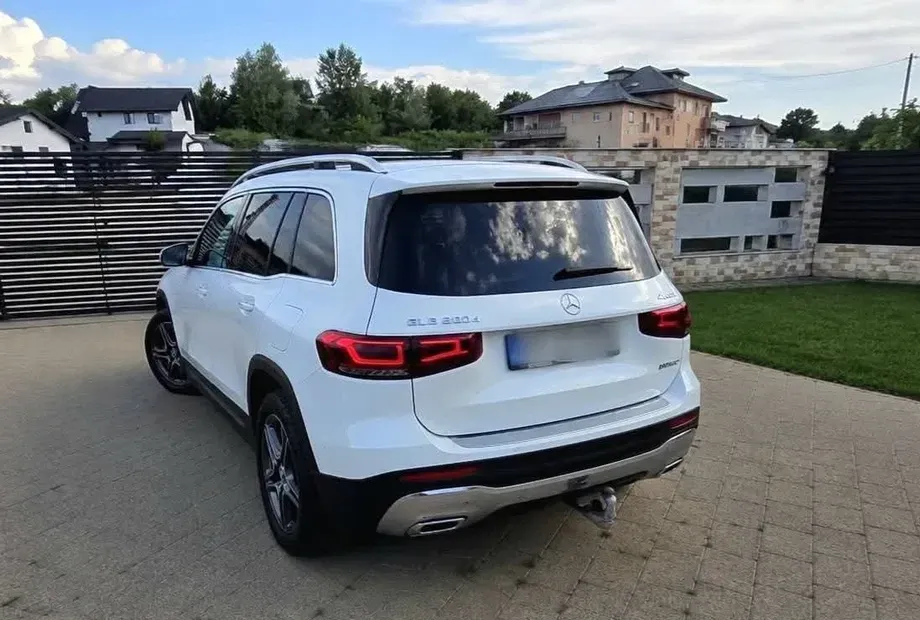 Mercedes-Benz GLB 220 d 4MATIC 8G-DCT AMG Line — imagine 3