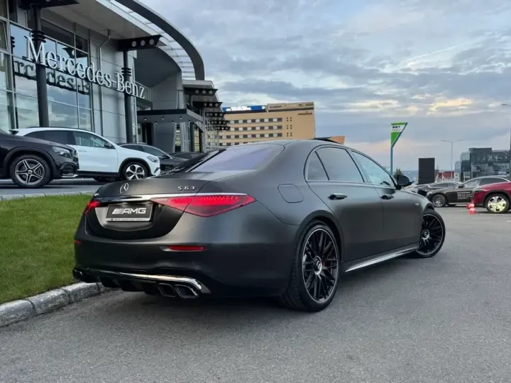 Mercedes-Benz S 63 AMG E Performance AMG Speedshift MCT 9G