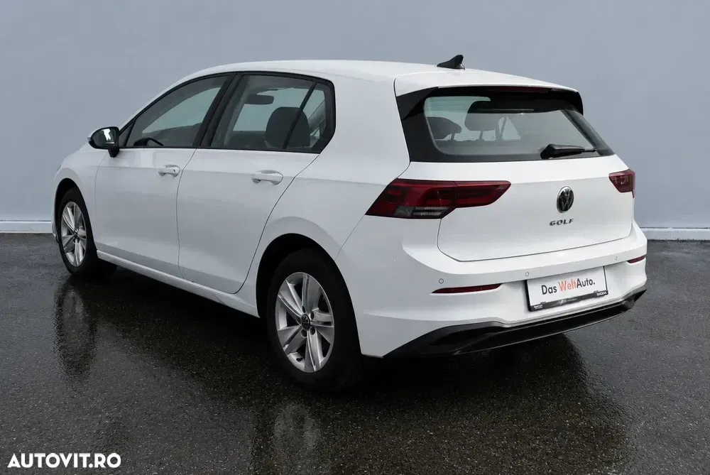 Volkswagen Golf VIII 2.0 TDI Life — imagine 4