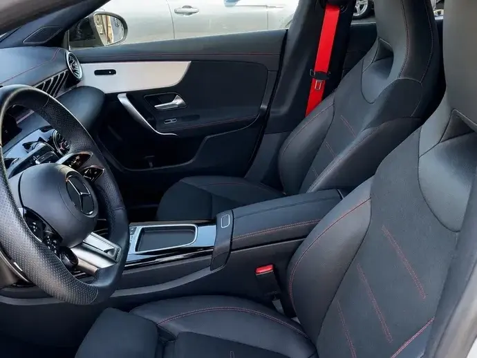 Mercedes-Benz CLA 35 AMG C118 MHEV 4MATIC Coupe