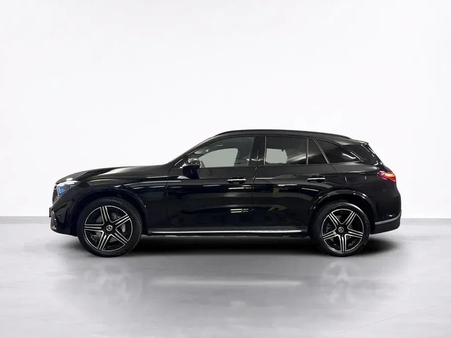 Mercedes-Benz GLC 300 e 4Matic 9G-TRONIC Edition AMG Line — imagine 2