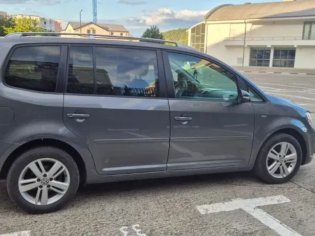 Volkswagen Touran I 2.0 TDI DPF DSG MATCH