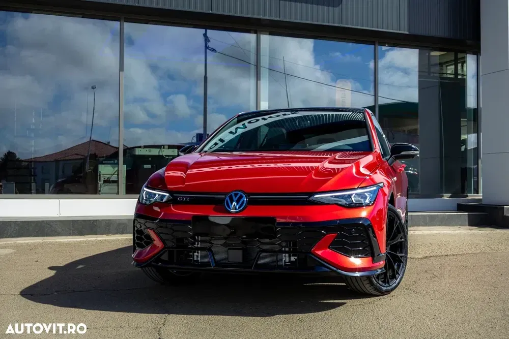 Volkswagen Golf VIII — imagine 2