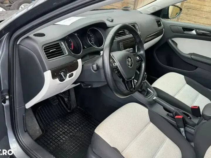 Volkswagen Jetta A6 1.4 TSI BlueMotion Technology
