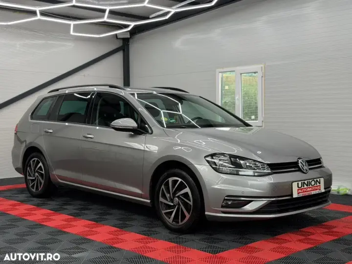 Volkswagen Golf VII 1.6 TDI SCR DSG Join