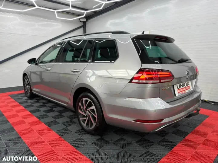 Volkswagen Golf VII 1.6 TDI SCR DSG Join
