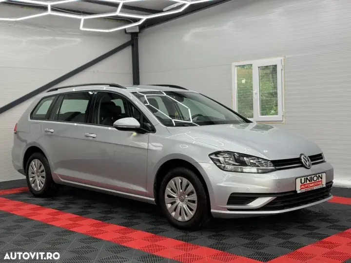 Volkswagen Golf VII 1.6 TDI SCR Comfortline