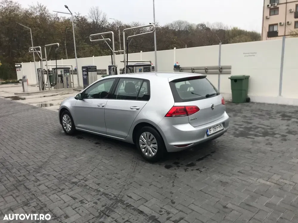 Volkswagen Golf VII 1.6 TDI BlueMotion Technology Comfortline — imagine 4