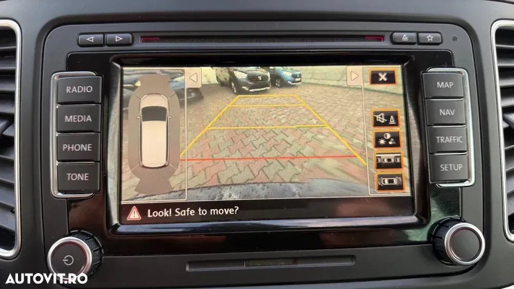 Volkswagen Sharan 2.0 TDI DSG Highline Black Style — imagine 6