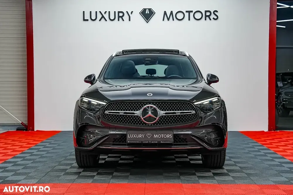 Mercedes-Benz GLC 300 e 4Matic 9G-TRONIC — imagine 3