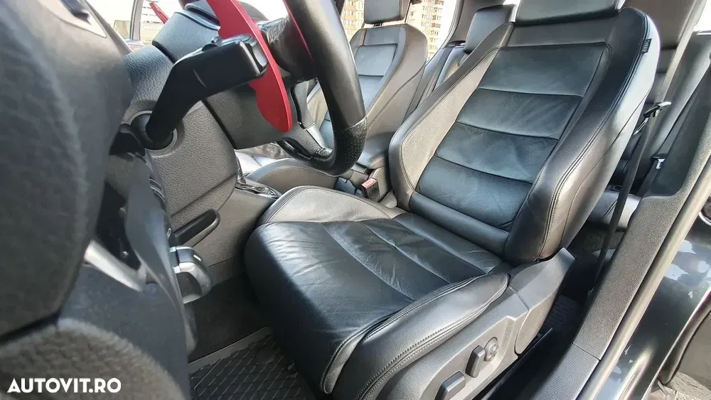 Volkswagen Golf VI 2.0 DPF GTD DSG — imagine 5