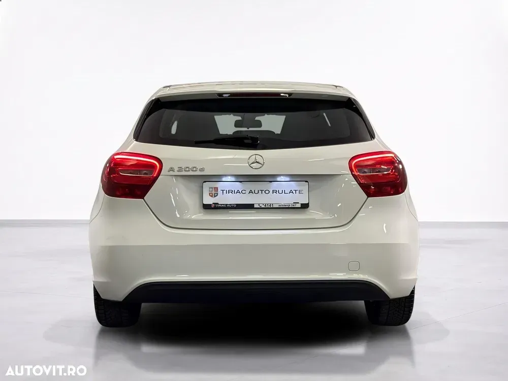 Mercedes-Benz A 200 d 4Matic Aut. — imagine 4